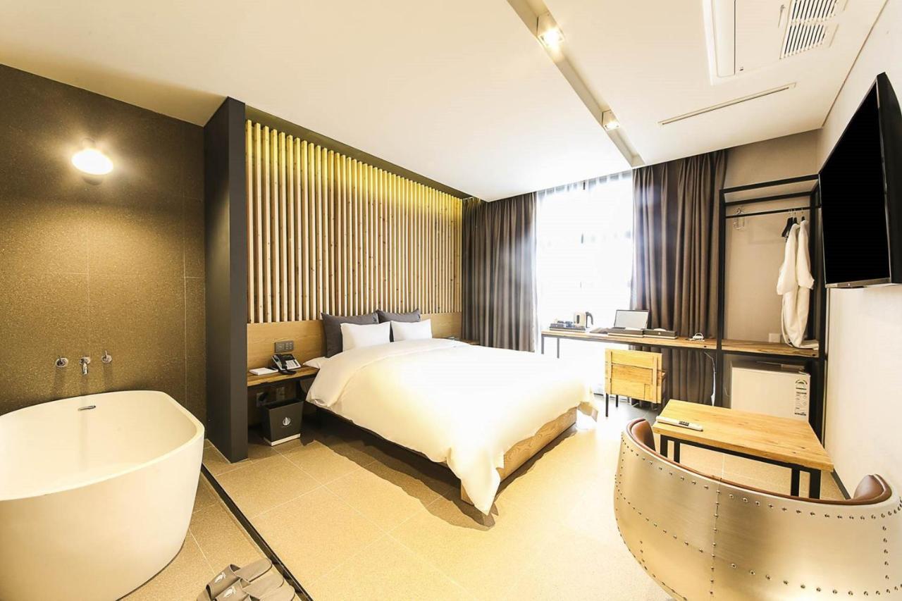 Yeoubi Hotel Ilsan Ni Exterior foto